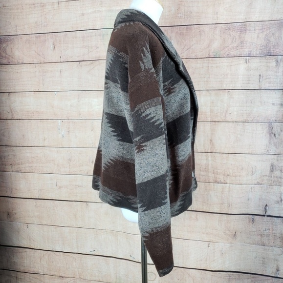 David Paul New York Aztec Print Jacket - Picture 4 of 7